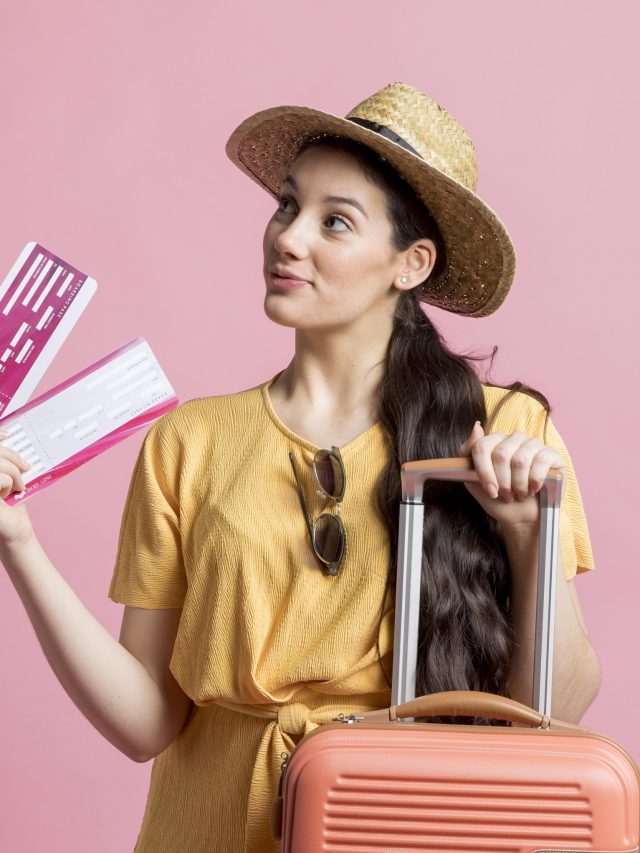 ट्रैवलिंग के दौरान बाल नहीं होंगे खराब, फॉलों करें ये आसान टिप्स