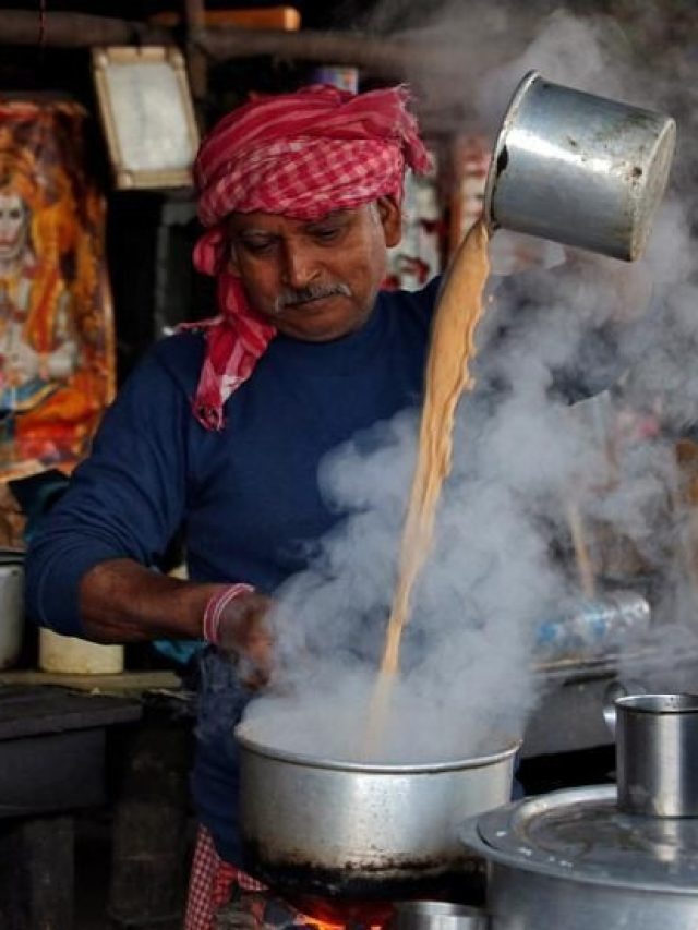 How one tea stall can earn ₹18 lakh a year: The simple math behind it