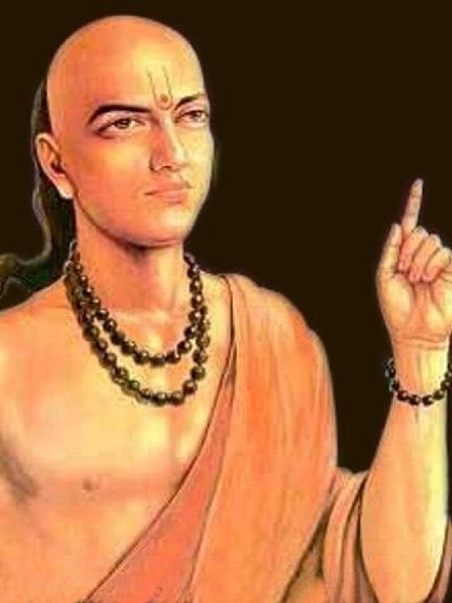 Chanakya Niti: शादी के बाद इन गलतियों से परहेज करें पुरुष, वरना बर्बाद हो जाएगा वैवाहिक जीवन