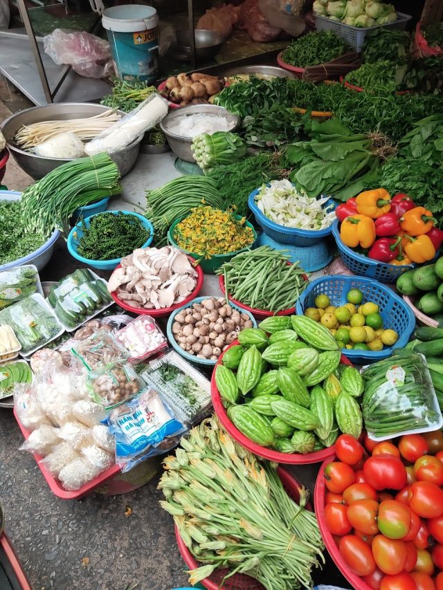 গরমে এই সব্জিগুলো খেলে বেশি লাগে গরম, এড়িয়ে চলুন