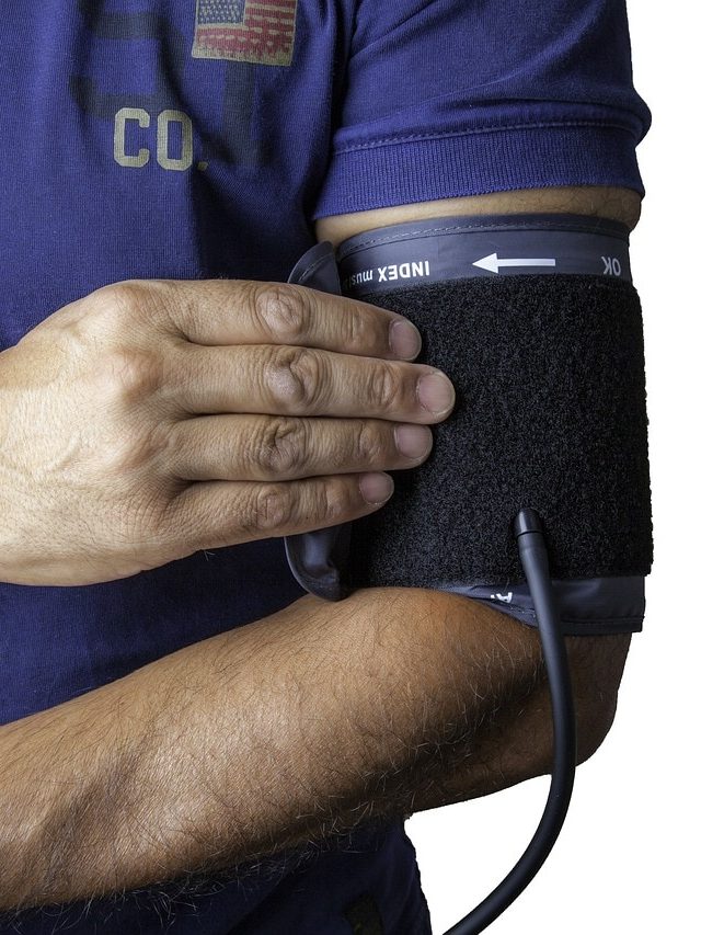 হাই ব্লাড প্রেসার কন্ট্রোলে আনে এই ৪ ফল, কখন খাবেন?