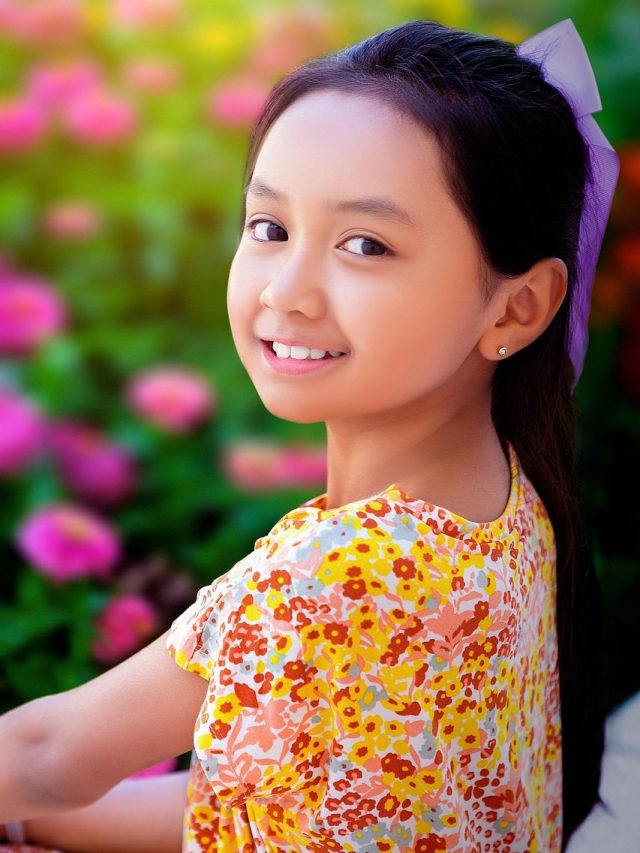 ছোট থাকতেই  মেয়েকে ৫ কথা শেখান, বড় হয়ে সফল হবেই