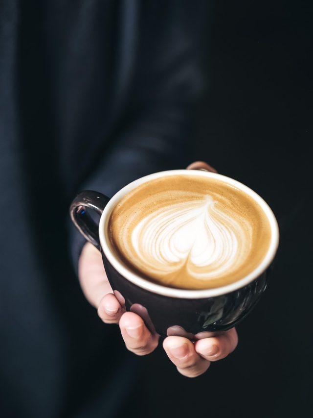 ऐसे लोग डिनर के बाद बिल्कुल ना पिएं कॉफी, सेहत को पहुंचेगा नुकसान