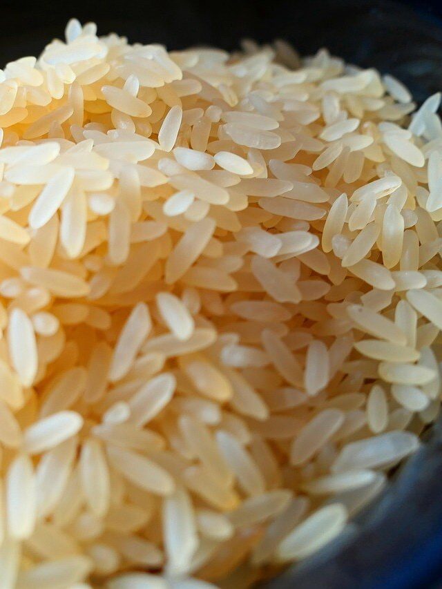 বয়স অনুযায়ী ঠিক কতটা ভাত খাবেন জেনে নিন