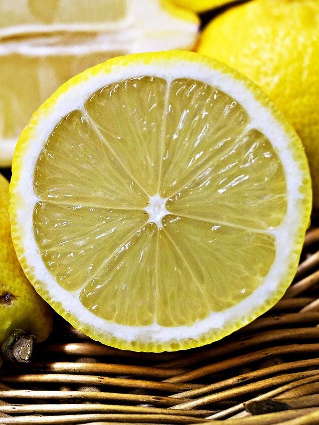 खाली पेट नींबू पानी पीना हो सकता है खतरनाक! सावधानी से ऐसे करें सेवन