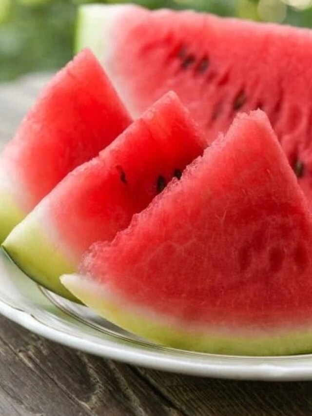 দুই আঙুলেই বুঝবেন তরমুজ পানসা না মিষ্টি, শিখুন কৌশলটা