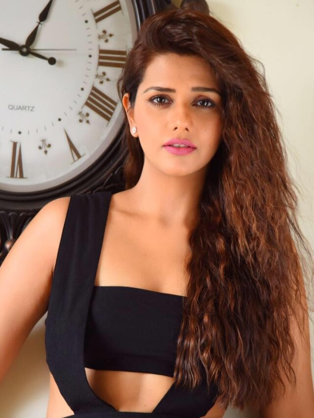 दूसरे पति से अलग रह रही एक्ट्रेस, बदला नाम, मां को क्रेडिट देकर बोली- समाज के नियम...