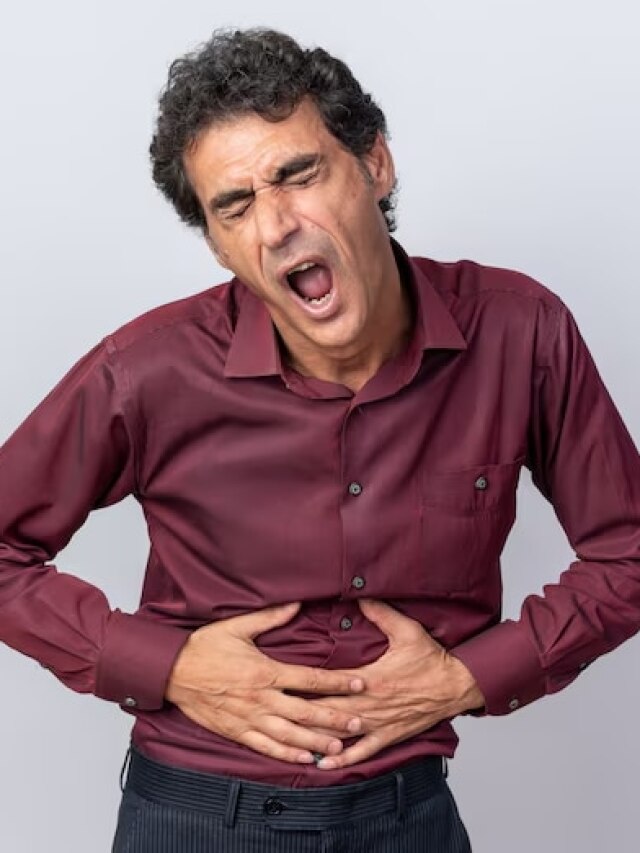 कब्ज से राहत पानी है तो हेल्दी डाइट अपनाएं और साथ में खाएं ये चीजें, पेट होने लगेगा साफ