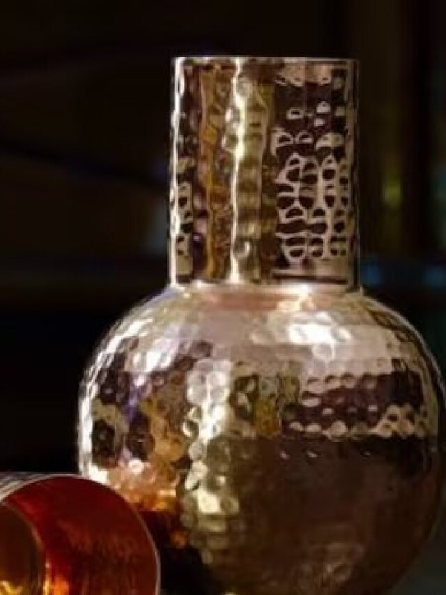 तांबे के बर्तन में पानी पीने से मिलेंगे 5 बड़े फायदे, बस रखें इन बातों का ध्यान