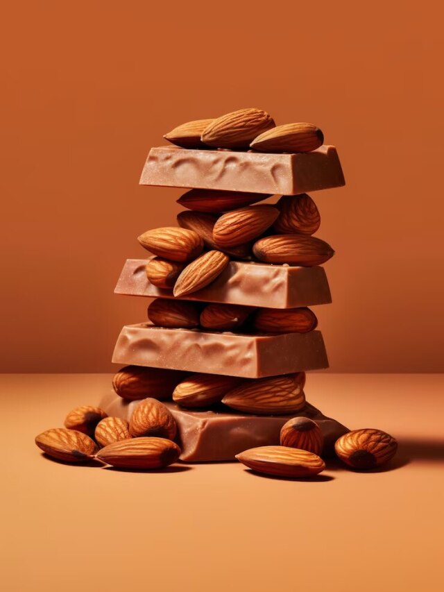 डार्क चॉकलेट या बादाम: वजन कम करने के लिए क्या है ज्यादा बेहतर?