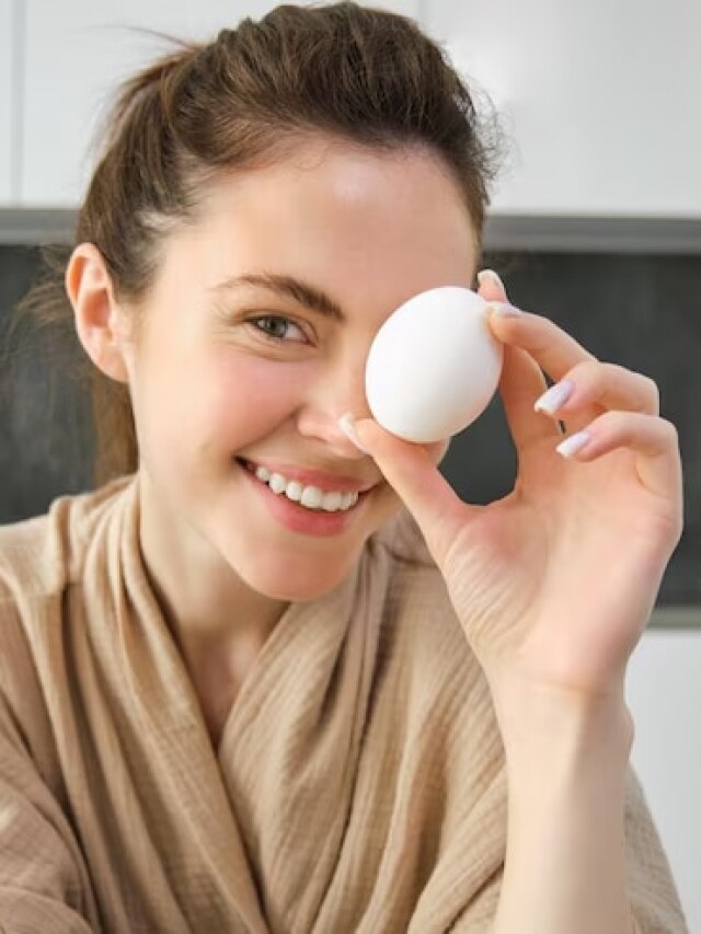 क्या आप भी गर्मियों में रोज अंडे खाते हैं? खाने से पहले जान लें ये जरूरी बात