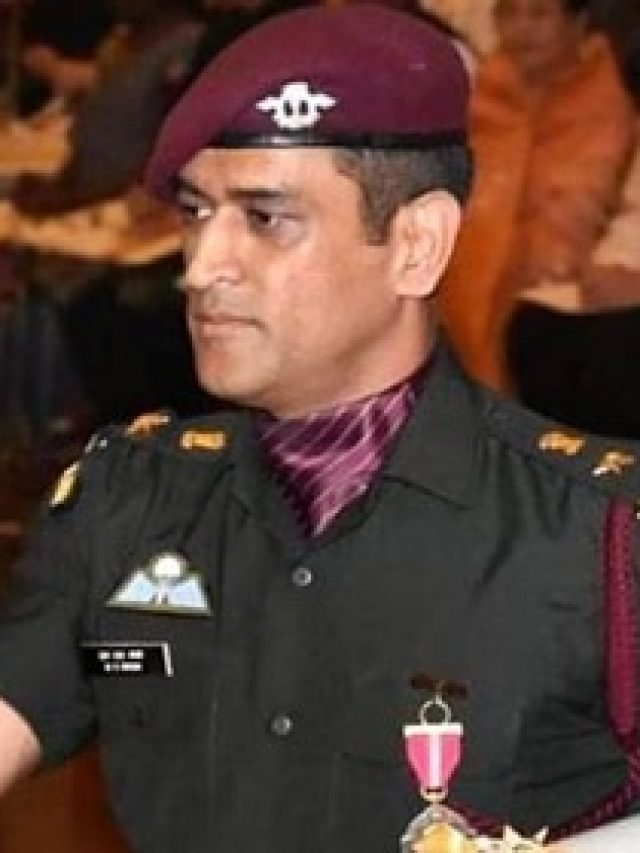 सचिन, धोनी ही नहीं... इन 2 क्रिकेटर्स का भी रहा है भारतीय सेना से कनेक्शन