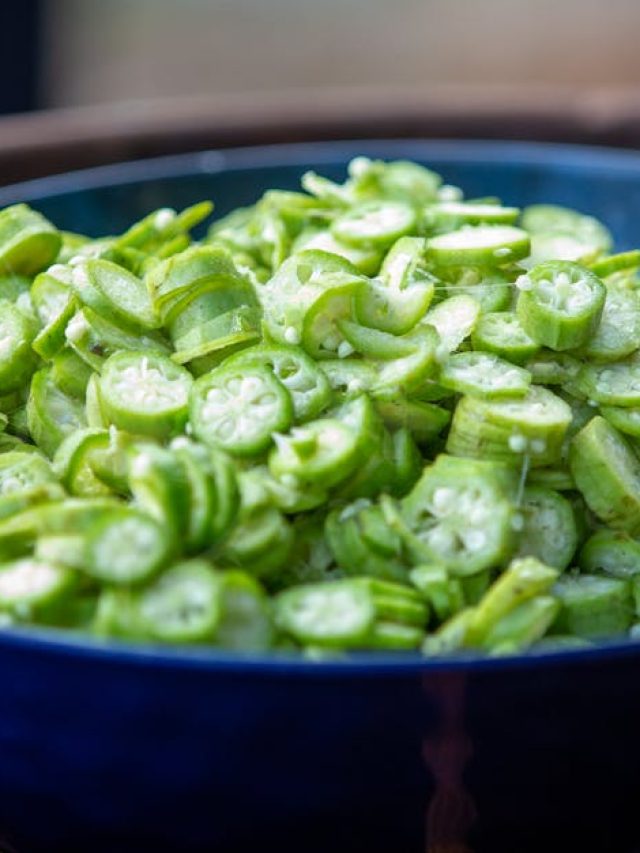 ঢ্যাঁড়স বেশি খেলেই বিপদ, কাদের জন্য বিষের সমান? জেনে রাখুন