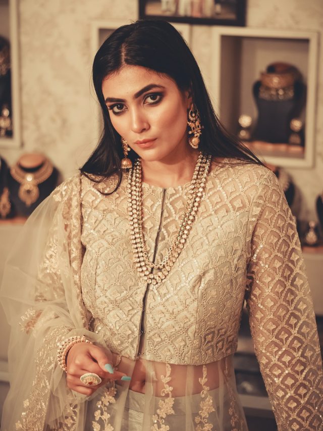 বুড়ো হতে না চাইলে নিয়মিত এই ৫ খাবার খান, ত্বক থাকবে চির তরুণ