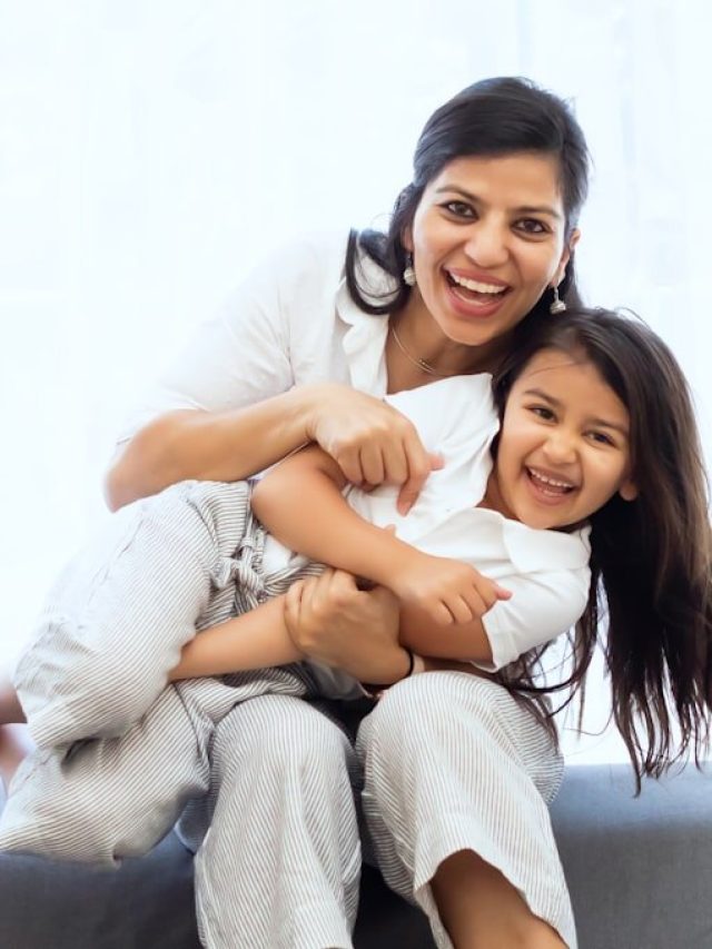 মায়ের ৫ গুণ সন্তানকে সফল করে, সব বাধা কাটিয়ে দেয় বাচ্চারা