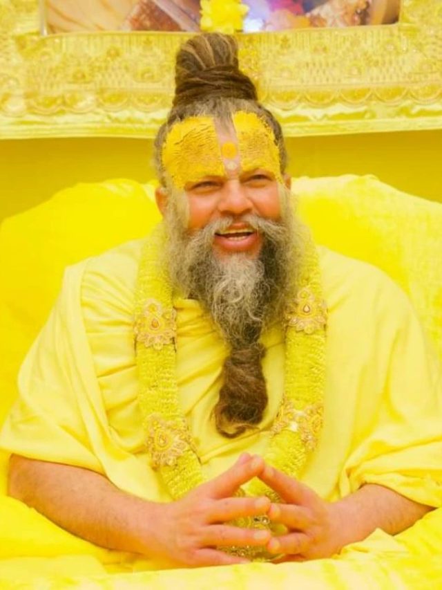 'शाम को तुलसी के सामने दीपक...', प्रेमानंद महाराज की ये 4 बातें बदल देंगी आपका जीवन