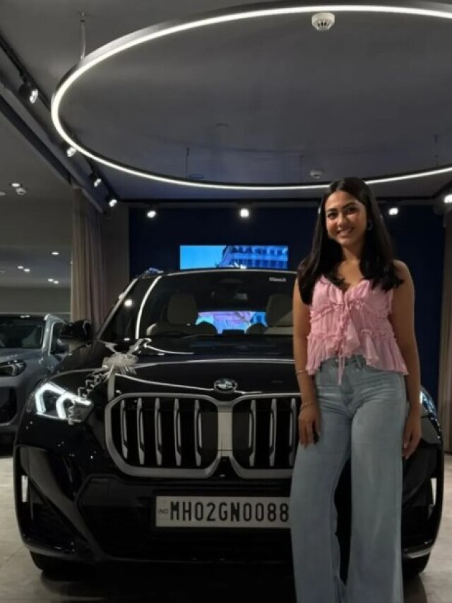 22 साल की एक्ट्रेस ने खरीदी लग्जरी कार, दिखाया टशन, इतनी है कीमत