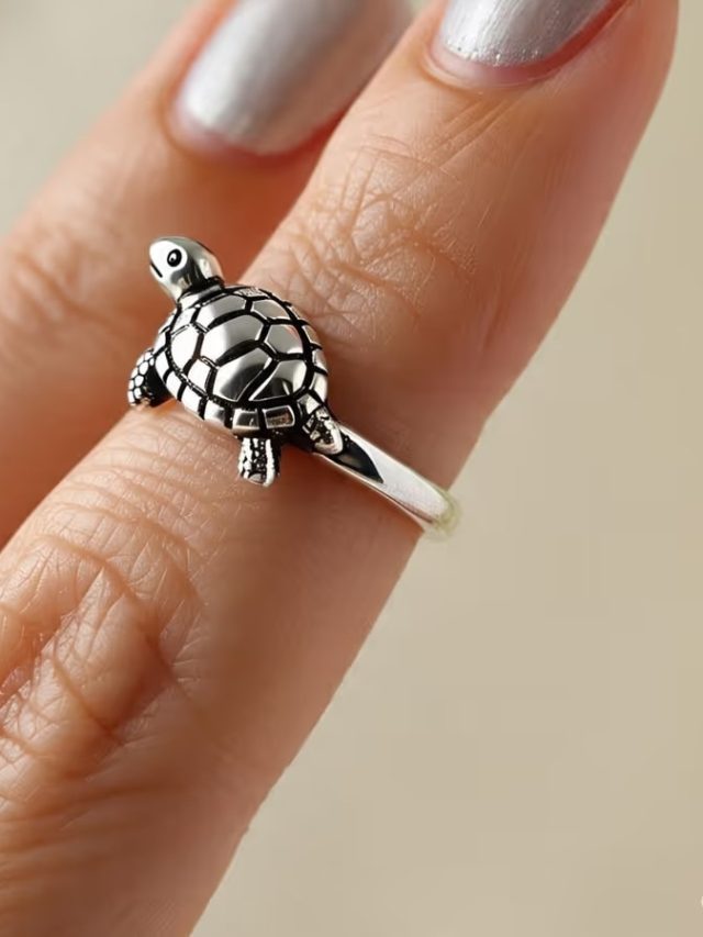 কচ্ছপের আংটি ভাগ্য পরিবর্তন করবে, এই আঙুলে পরলে সুদিন আসবে