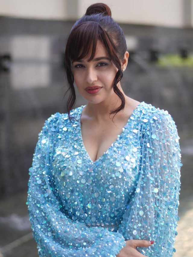 शादी के 7 साल बाद मां बनी एक्ट्रेस, करियर-परिवार संभालना हुआ मुश्किल, बोली- पूरा दिन...