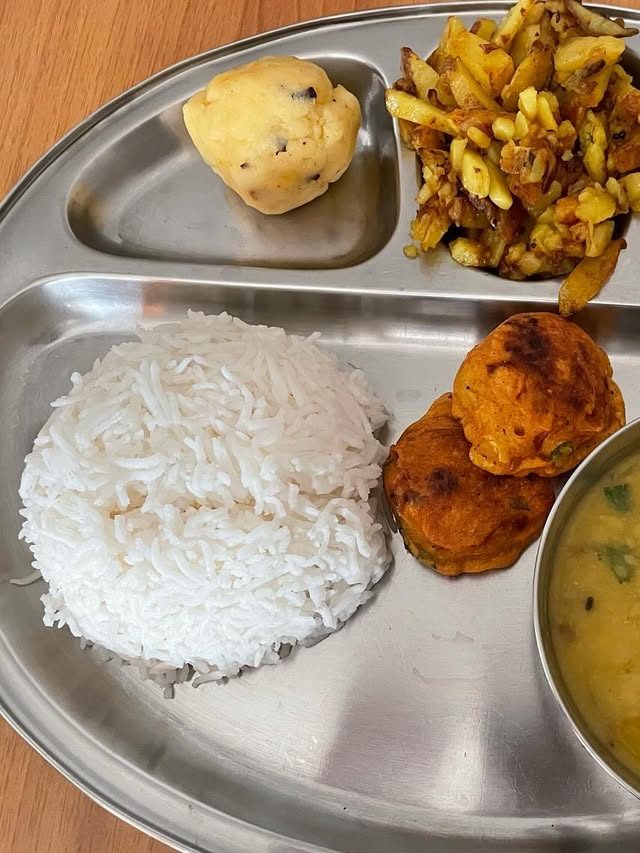 আলু সেদ্ধ দিয়ে ভাত মেখে খেলে কী হয়? জেনে তবেই  খান