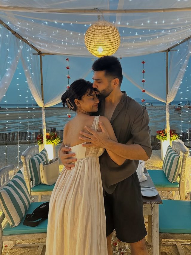 समंदर किनारे एक्ट्रेस की डिनर डेट, रोमांटिक हुआ पति, बांहों में लेकर किया Kiss