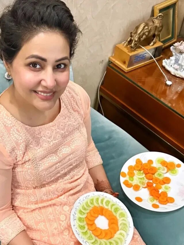 शादी के 3 दिन बाद एक्ट्रेस ने ससुराल में बनाई पहली रसोई, पति संग रोमांटिक हुई 56 की एक्ट्रेस