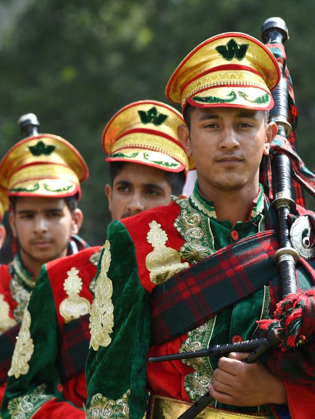 सैनिक स्कूल में किन-किन लोगों का एडमिशन होता है? कितनी लगती है फीस