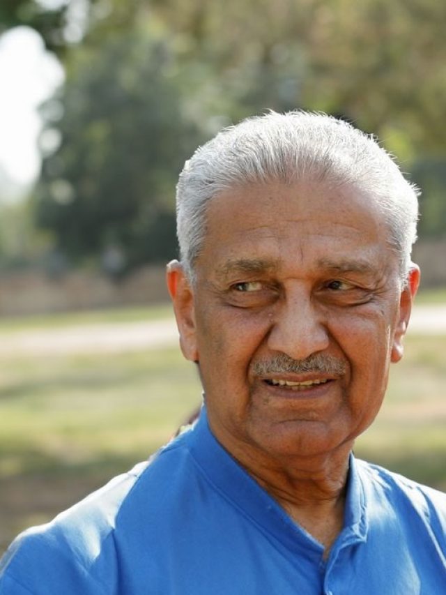 Blueprint Smuggler : The Pakistani who sold Iran a shortcut to the nuclear bomb