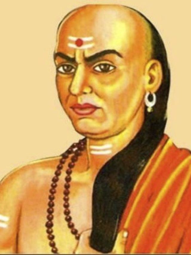 भूलकर भी बाहरी लोगों को न बताएं घर की ये 5 बातें,  जीवनभर पछताएंगे