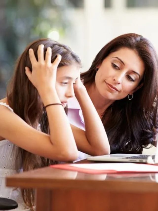 টিনএজ সন্তানের মনে কী চলছে? পেটের কথা জানার সহজ ৫ টিপস