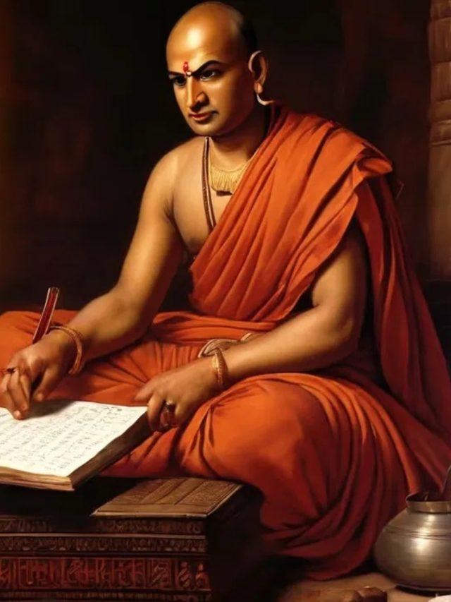 এই ৪ ব্যক্তির উপকার করবেন না,  এরাই আপনার ক্ষতি করবে