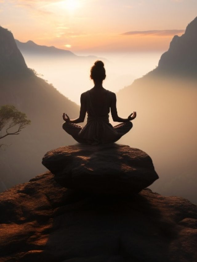 सुबह या शाम, क्या है योगा करने का बेस्ट टाइम? ज्यादा से ज्यादा लाभ उठाने के लिए जानिए