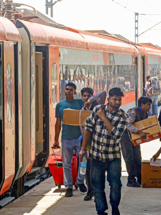 এই ফল নিয়ে কখনওই ট্রেনে উঠবেন না, দেখলেই জেল হয়ে যাবে