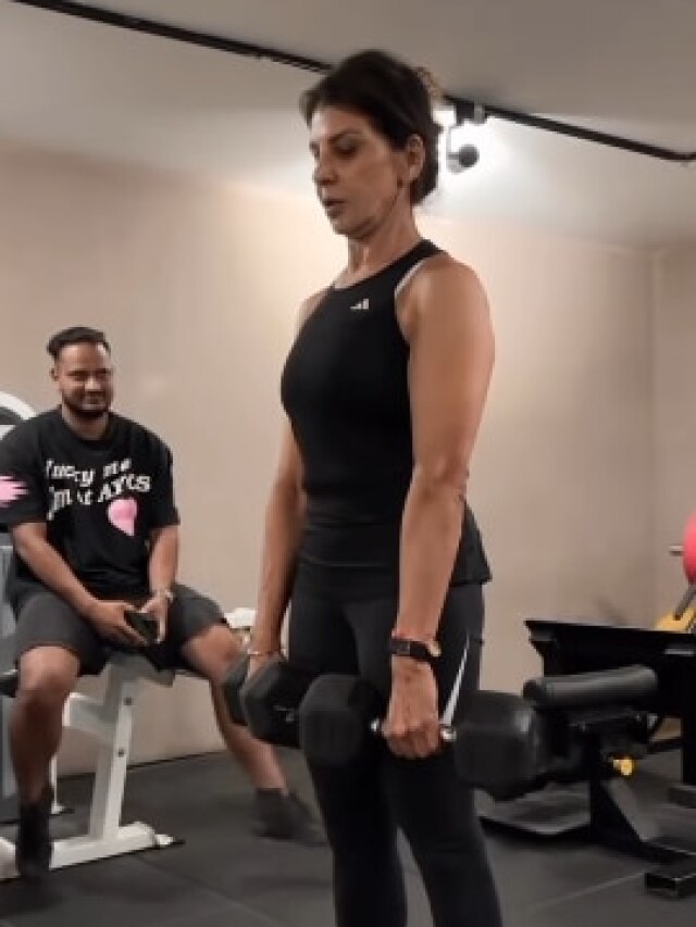 62 साल की 'ये रिश्ता' की दादीसा, फिटनेस में करती हैं सबको फेल, बाइसेप्स देख चौंके फैन्स