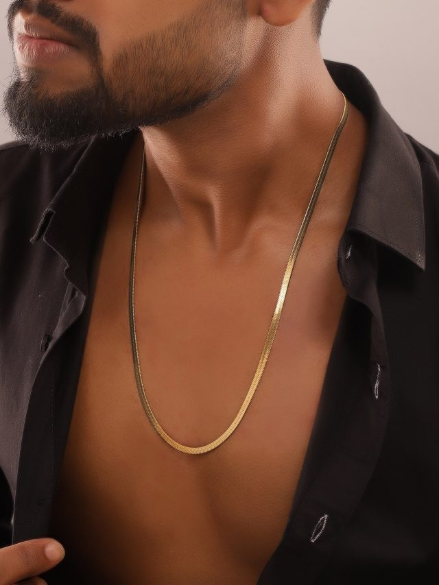 গলায় সোনার হার পরলে যা হয়,  কল্পনাও করতে  পারবেন না