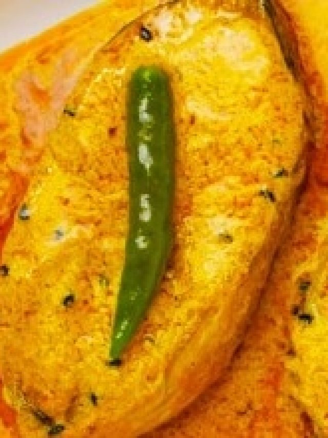 আম দিয়ে রাঁধুন ইলিশ, তাতেই একথালা ভাত  উঠবে