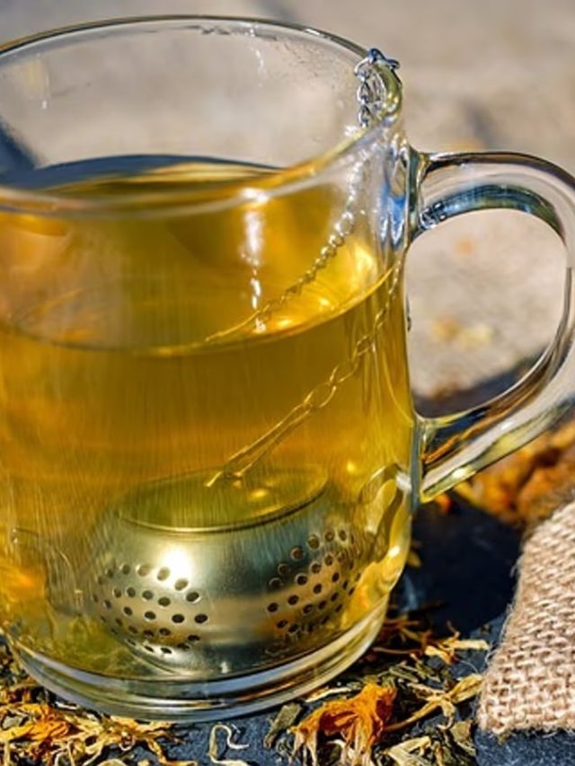 গ্রিন টি ভুল সময়ে খেলেই মরবেন,  কখন খেলে উপকার