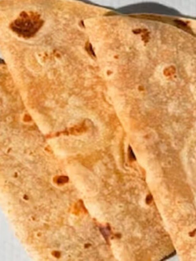 রাতে রুটি খেলে শরীরে যা হয়,  ভাবতেও পারবেন না