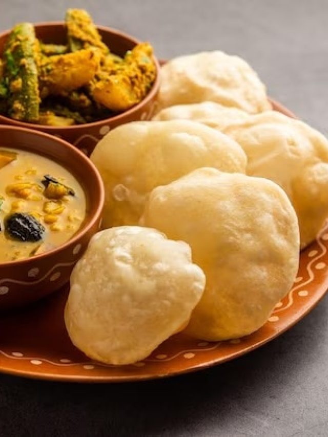 লুচি আর পুরির মধ্যে আসল ফারাক কী? বেশিরভাগই ভুল জানেন