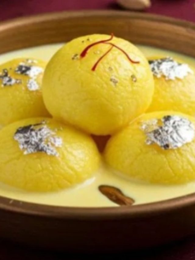 আম তো আর মাত্র ক'দিন, এভাবে বানান স্পেশাল রসগোল্লা