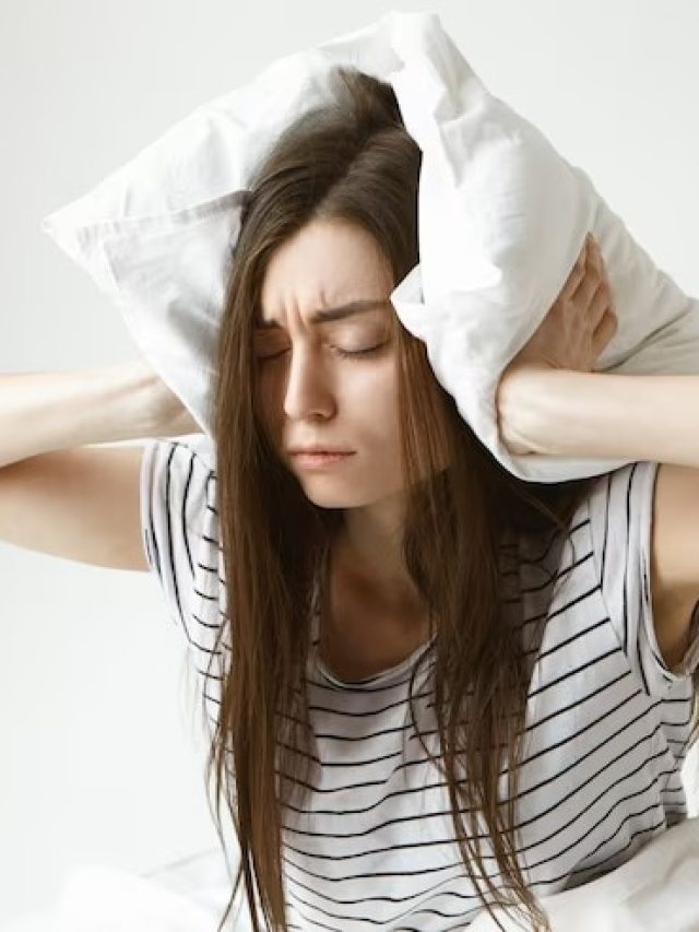 शरीर को स्वस्थ रहने के लिए कितने घंटे सोना जरूरी, वरना घेर सकती हैं खतरनाक बीमारियां