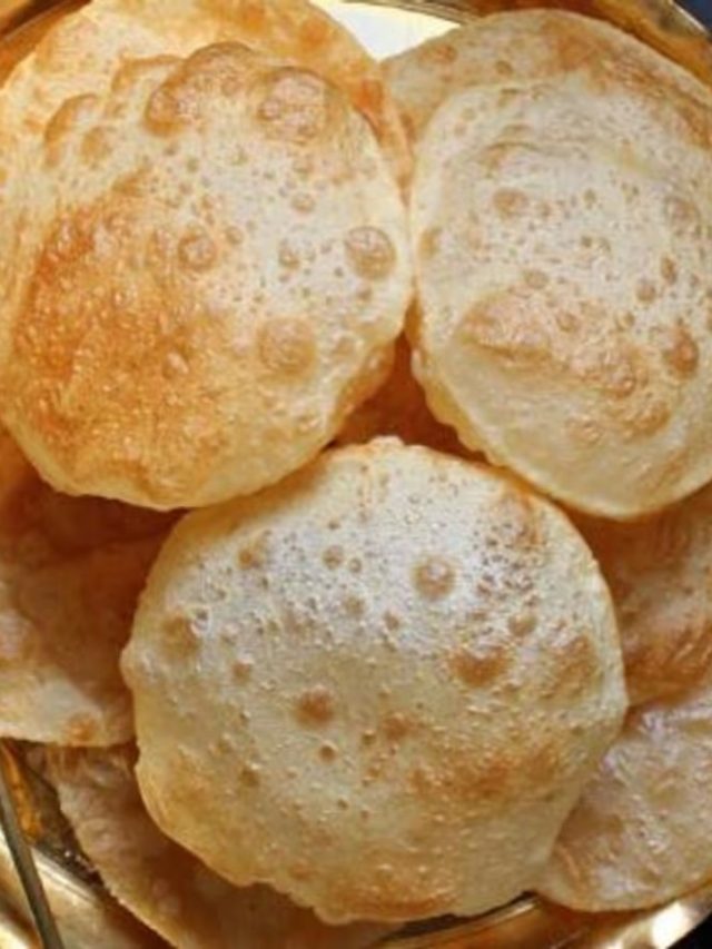 লুচি ফুলে ঢোল হবে, শুধু ময়দায় মেশান এক চিমটে এই মশলা