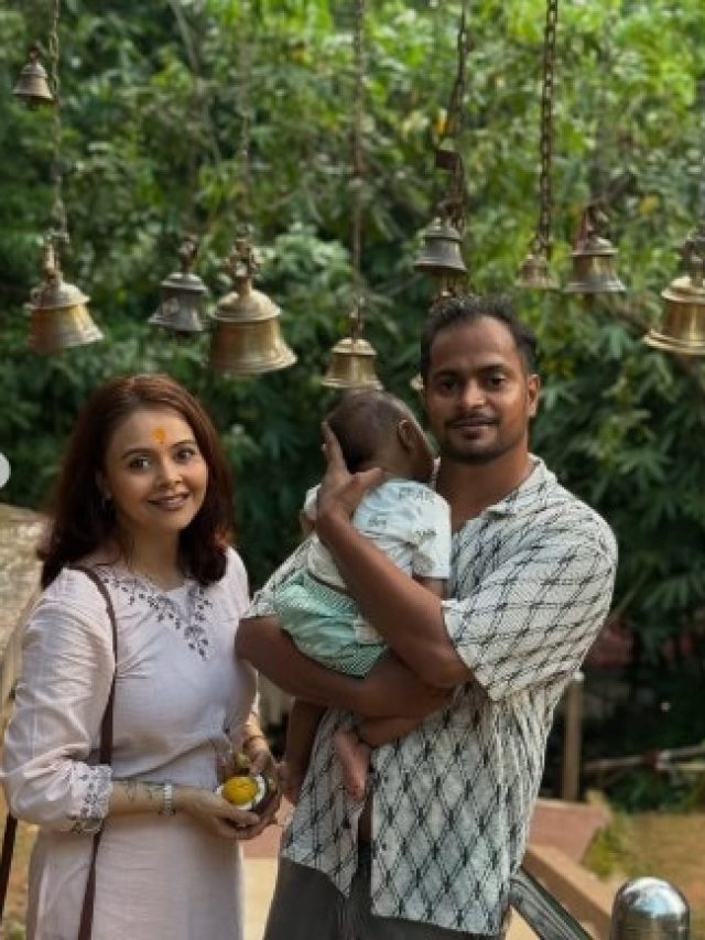 पति शहनवाज संग भीमाशंकर ज्योतिर्लिंग पहुंचीं एक्ट्रेस देवोलीना, बोलीं- धन्य हो गई