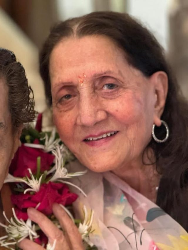 पहली पत्नी प्रकाश संग धर्मेंद्र ने मनाई एनिवर्सरी, शादी को हुए 71 साल, Photo वायरल