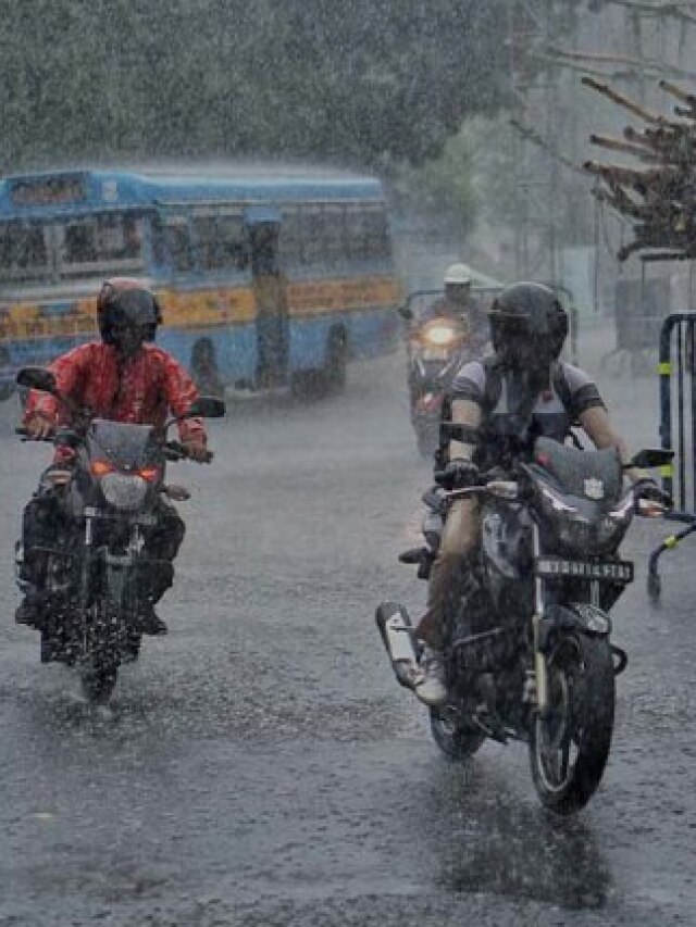 বর্ষায় মাটি কামড়ে চলে এই ৫ বাইক, স্লিপ করেনা