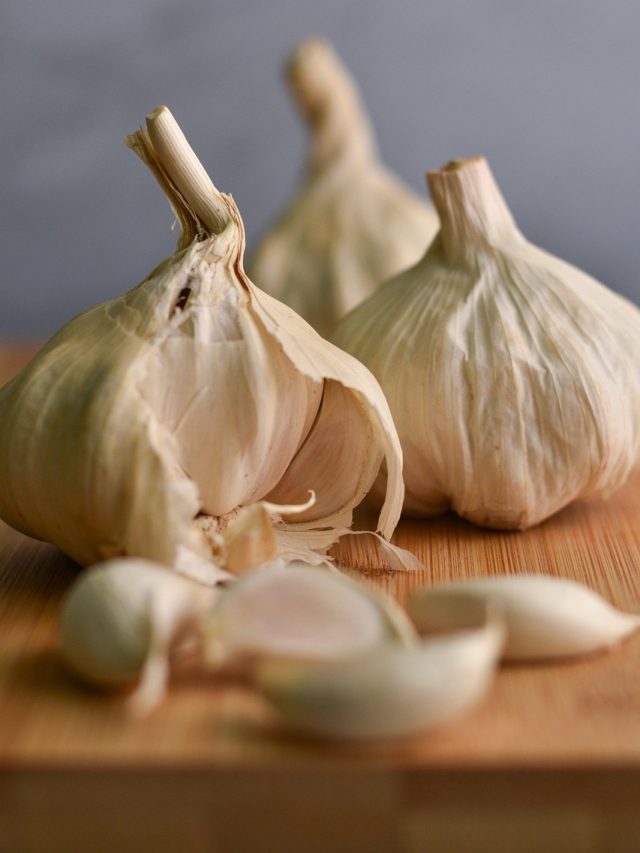 এই ৫ সবজি রসুনের সঙ্গে খেলেই বিপদ, শরীরের বড় ক্ষতি হতে পারে