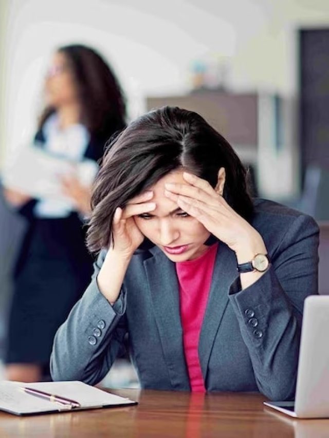 আপনার বস কি টক্সিক? এই ৫ লক্ষণ দেখলেই সতর্ক হন