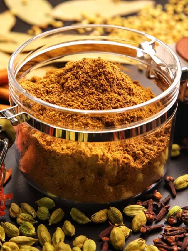 গরম মশলার গুঁড়ো কেন রান্নার শেষে দেয়? কারণ জানালেন বাবুর্চি