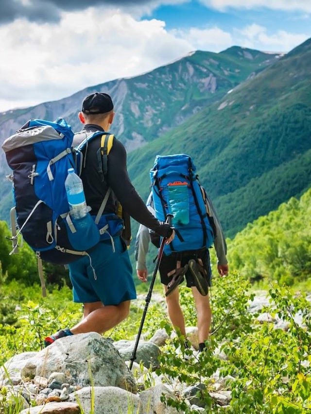 বর্ষায় পাহাড়ে ঘুরতে যাবেন? এগুলো ৫ জিনিস মাথায় রাখুন