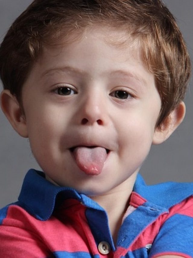 बच्चों को कभी भी खाली पेट ना खिलाएं ये चीजें, तीसरी तो बेहद खतरनाक